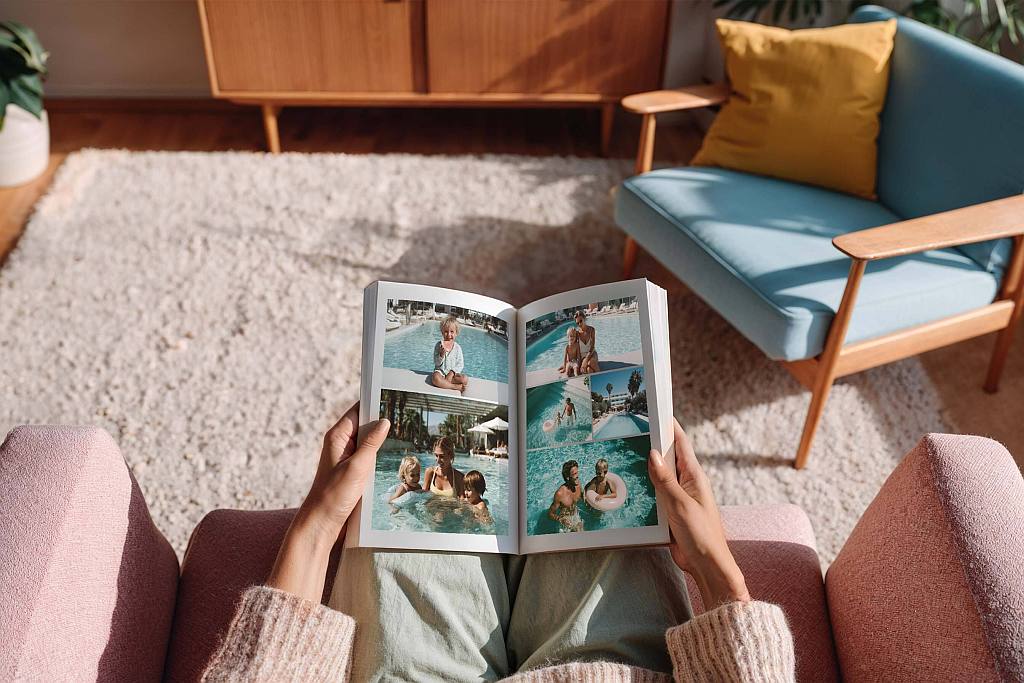 Clever: Das KI-Fotobuch von MYPOSTER